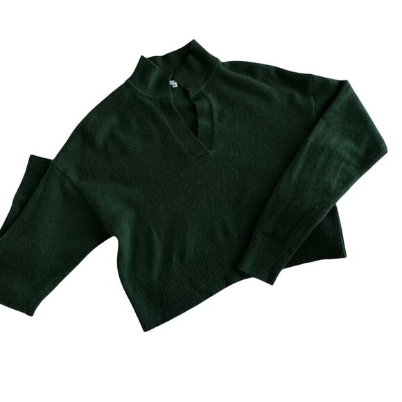 Green Women's Sweater - Picture 2 of 4